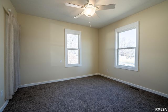 317 N 8TH Street, Herrin, IL 62948