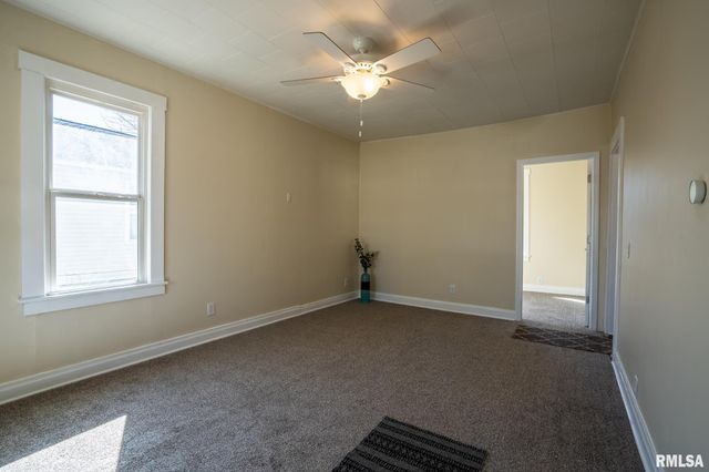 317 N 8TH Street, Herrin, IL 62948