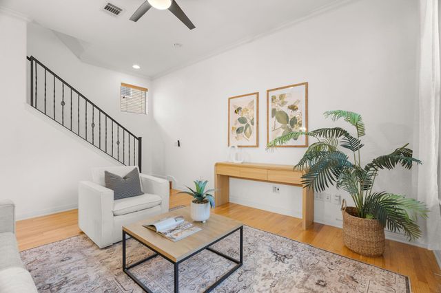 1115 Kinney Ave 9, Austin, TX 78704