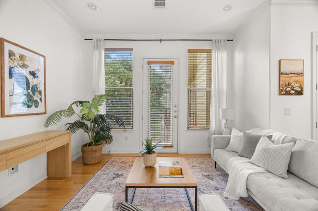 1115 Kinney Ave 9, Austin, TX 78704