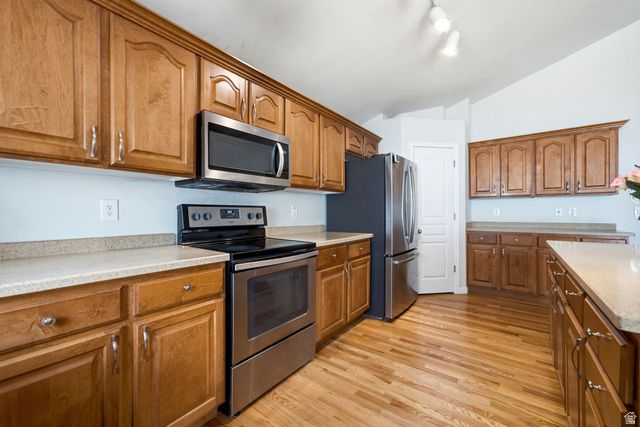 5639 W PINE SHADE PL, West Valley City, UT 84118