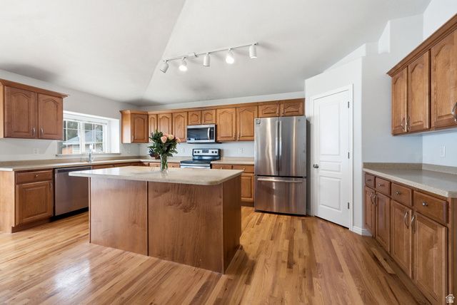 5639 W PINE SHADE PL, West Valley City, UT 84118