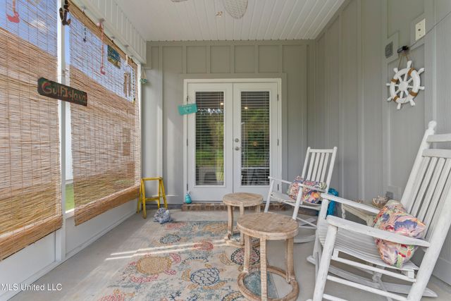 7781 Coral Lane, Ocean Springs, MS 39564