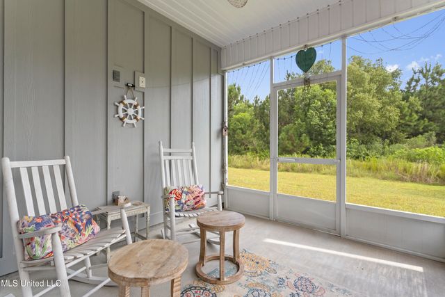 7781 Coral Lane, Ocean Springs, MS 39564