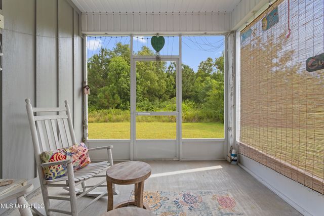 7781 Coral Lane, Ocean Springs, MS 39564