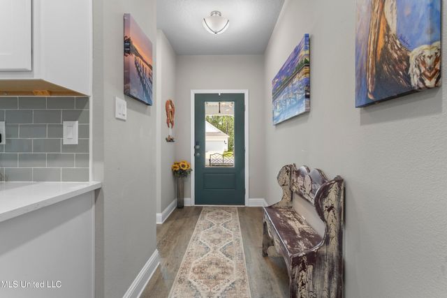 7781 Coral Lane, Ocean Springs, MS 39564