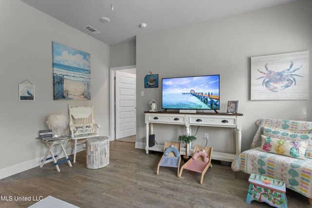 7781 Coral Lane, Ocean Springs, MS 39564