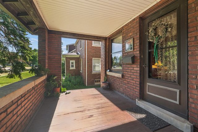 2636 Burr Oak Avenue, Blue Island, IL 60406