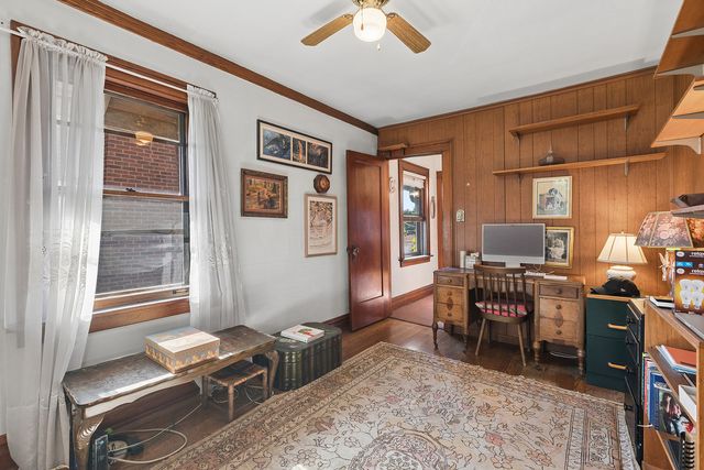 2636 Burr Oak Avenue, Blue Island, IL 60406
