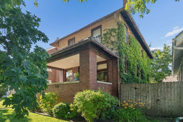 2636 Burr Oak Avenue, Blue Island, IL 60406