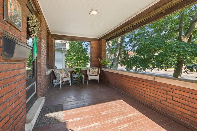2636 Burr Oak Avenue, Blue Island, IL 60406