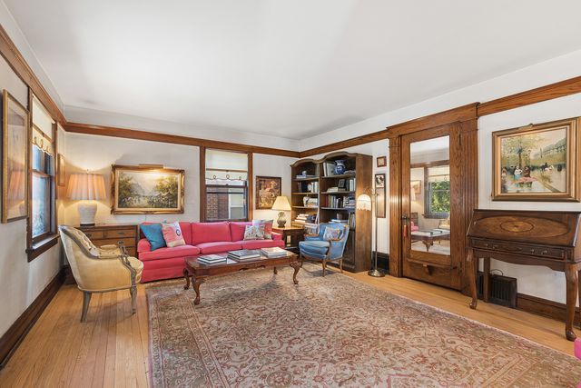 2636 Burr Oak Avenue, Blue Island, IL 60406