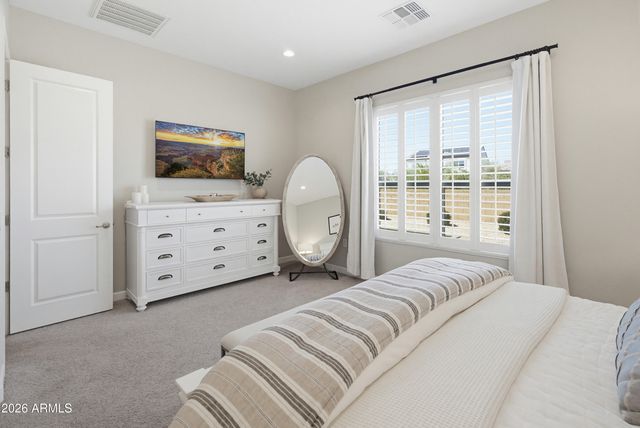 2120 E PARK VIEW Lane, Phoenix, AZ 85024