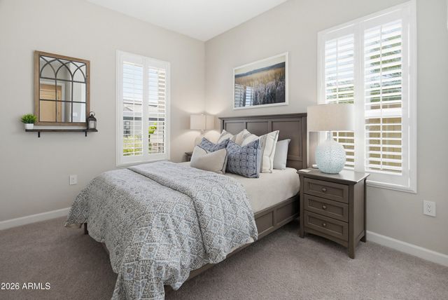 2120 E PARK VIEW Lane, Phoenix, AZ 85024