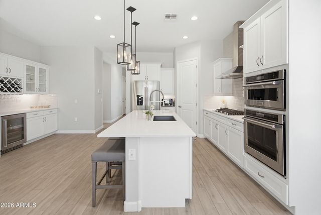 2120 E PARK VIEW Lane, Phoenix, AZ 85024