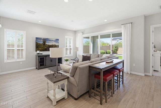 2120 E PARK VIEW Lane, Phoenix, AZ 85024