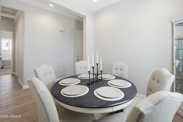2120 E PARK VIEW Lane, Phoenix, AZ 85024