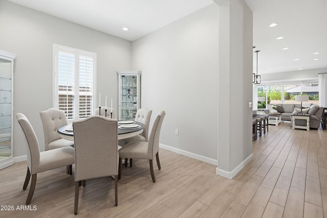 2120 E PARK VIEW Lane, Phoenix, AZ 85024