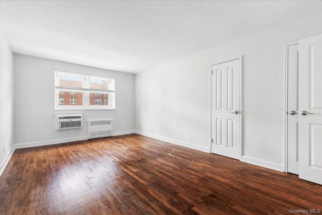 370 Westchester Avenue 5C, Port Chester, NY 10573