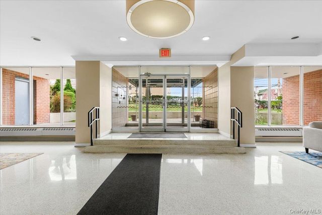 370 Westchester Avenue 5C, Port Chester, NY 10573
