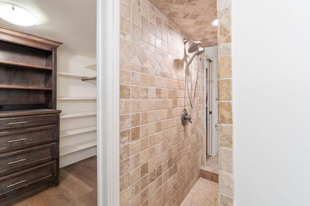 153 Sage Road, Houston, TX 77056