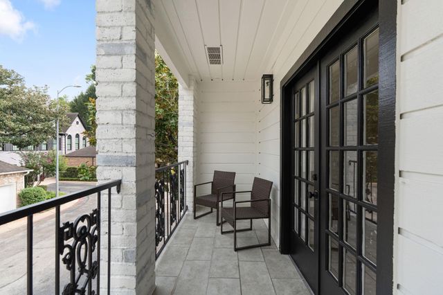 153 Sage Road, Houston, TX 77056