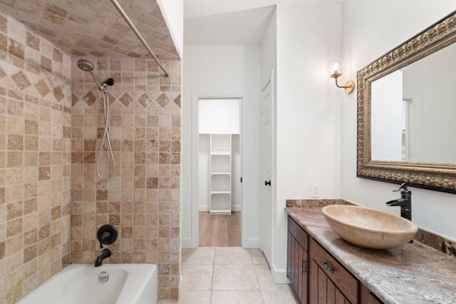 153 Sage Road, Houston, TX 77056