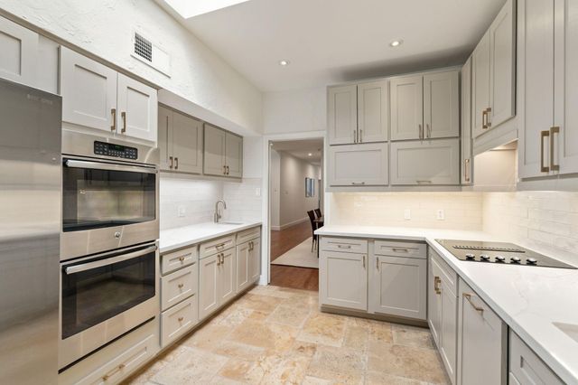 153 Sage Road, Houston, TX 77056