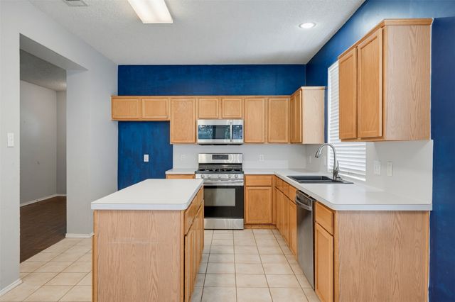 6112 Bowin Drive, Fort Worth, TX 76132