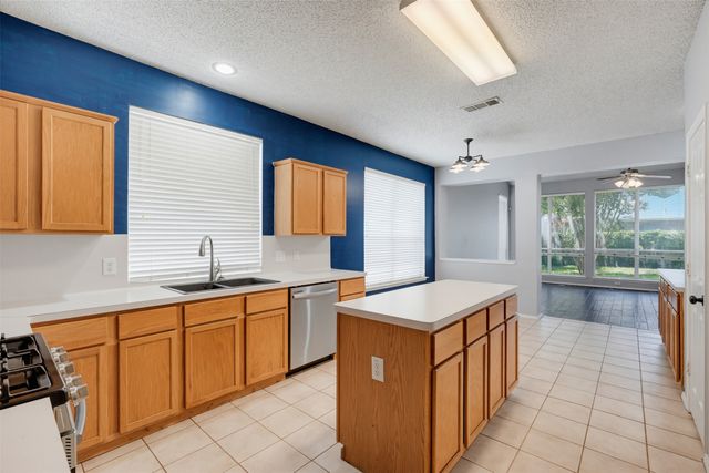 6112 Bowin Drive, Fort Worth, TX 76132