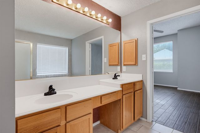 6112 Bowin Drive, Fort Worth, TX 76132
