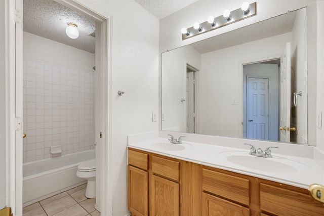 6112 Bowin Drive, Fort Worth, TX 76132
