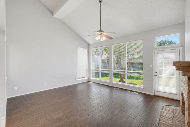 6112 Bowin Drive, Fort Worth, TX 76132