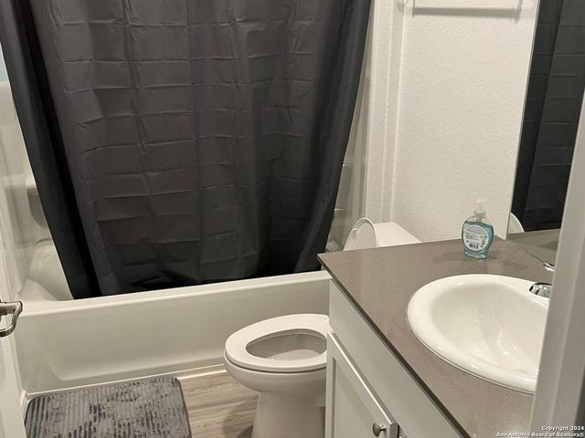 13222 DUTRA RD, San Antonio, TX 78221
