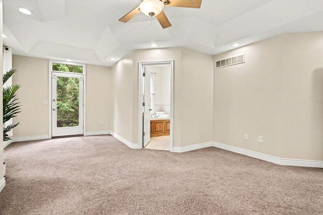 4356 E E Avenue, Cooper Twp, MI 49004