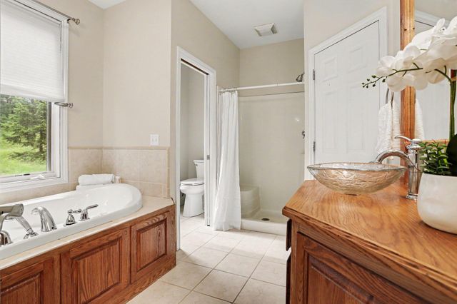 4356 E E Avenue, Cooper Twp, MI 49004