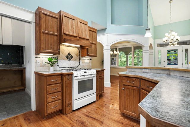4356 E E Avenue, Cooper Twp, MI 49004