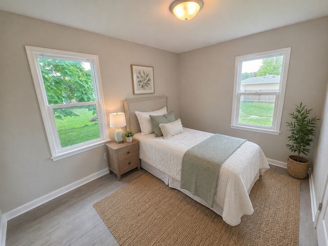 211 E Spruce Street, South Saint Paul, MN 55075