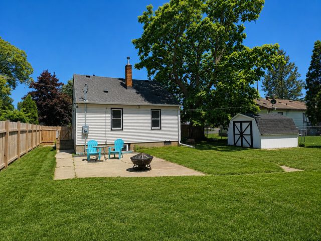 211 E Spruce Street, South Saint Paul, MN 55075