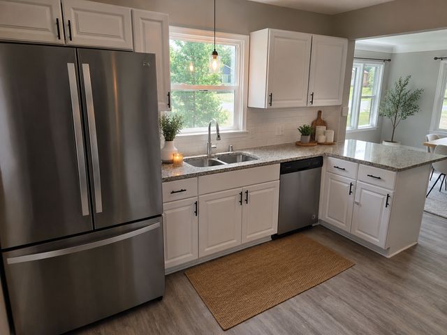 211 E Spruce Street, South Saint Paul, MN 55075