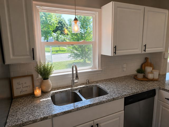 211 E Spruce Street, South Saint Paul, MN 55075