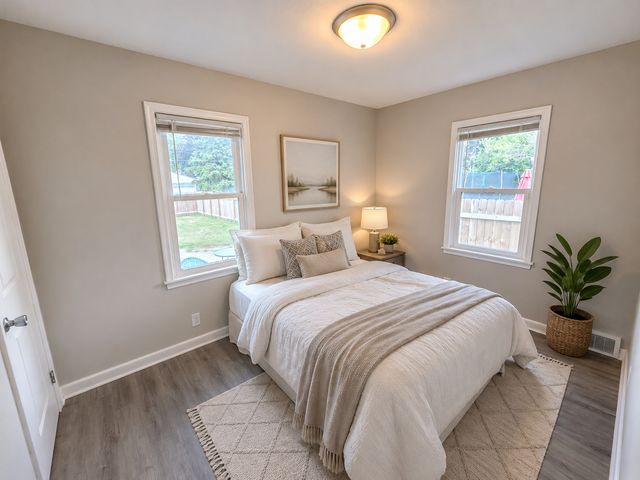 211 E Spruce Street, South Saint Paul, MN 55075