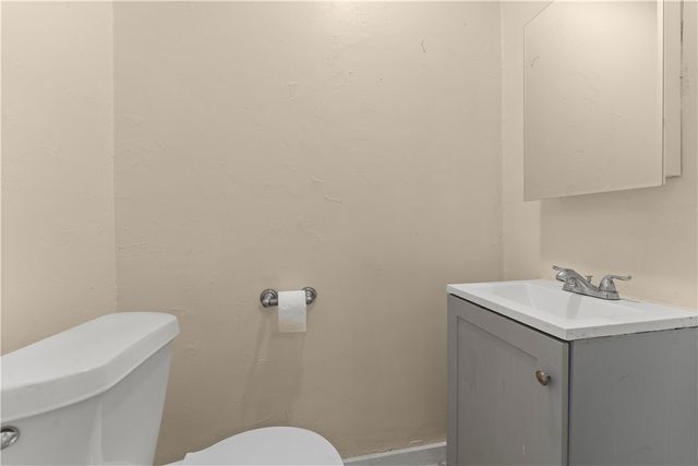 903 Adelaide St, Hill District, PA 15219