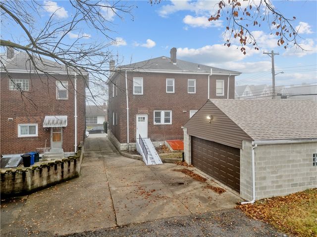 903 Adelaide St, Hill District, PA 15219