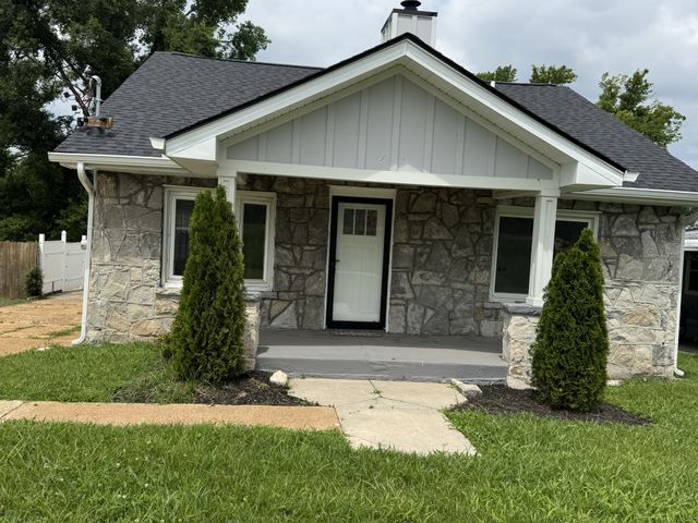 2003 26th Ave, N, Nashville, TN 37208