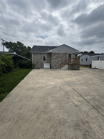 2003 26th Ave, N, Nashville, TN 37208