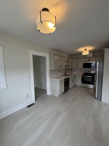 2003 26th Ave, N, Nashville, TN 37208