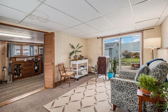 217 Crestview Lane, Crown Point, IN 46307