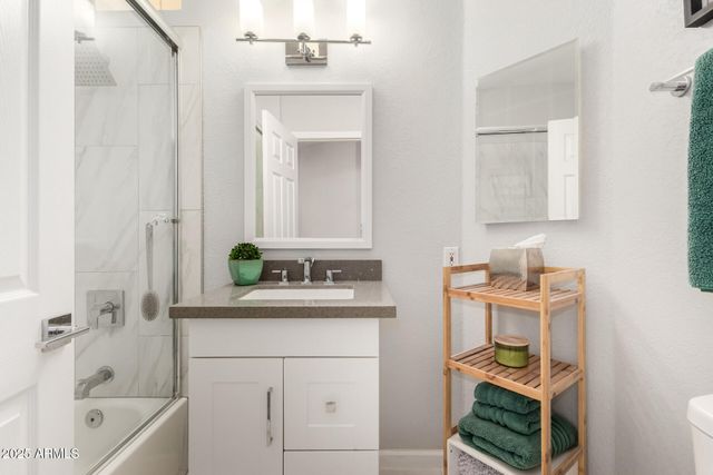 920 E MCNAIR Drive, Tempe, AZ 85283