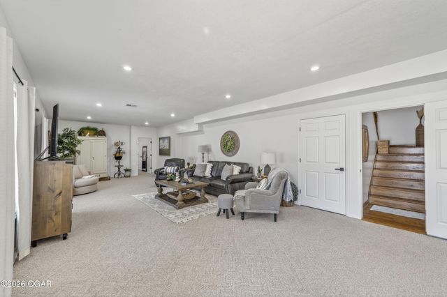 6133 Highland Drive, Joplin, MO 64804